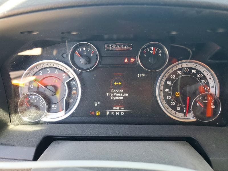 2019 RAM 1500 CLASSIC LARAMIE 9