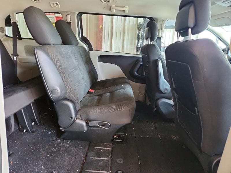 2020 DODGE GRAND CARAVAN SE 10
