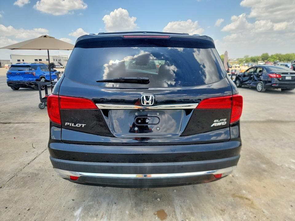 2017 HONDA PILOT ELITE 6