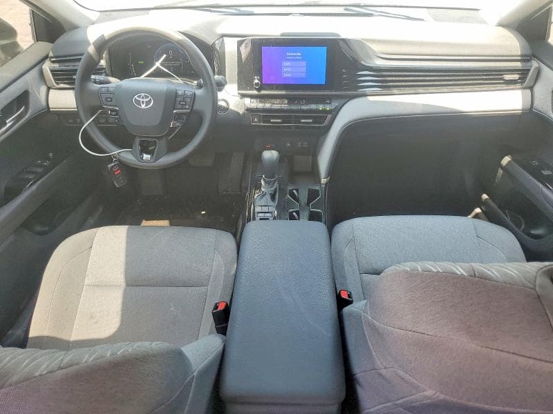 2026 TOYOTA CAMRY LE 8