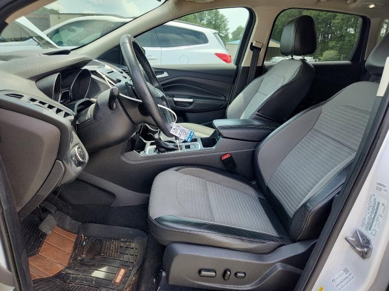 2017 FORD ESCAPE SE 7