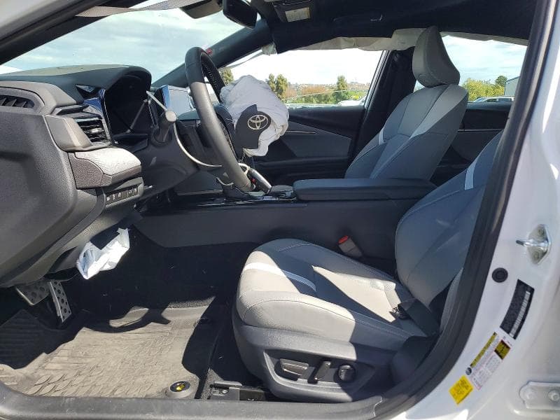 2026 TOYOTA CAMRY SE 7