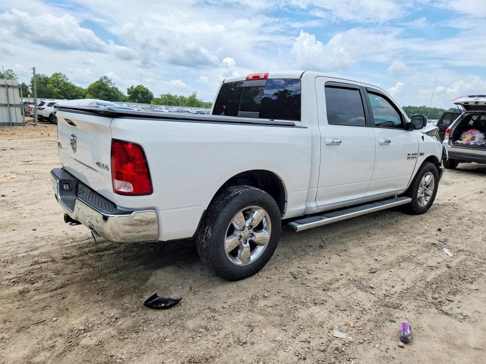 2018 RAM 1500 SLT 3