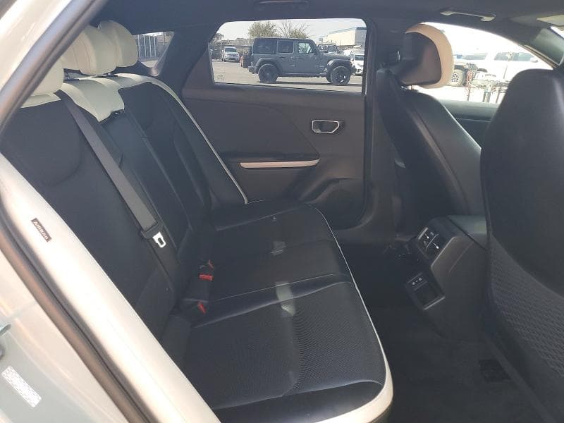 2025 KIA K4 GT-LINE TURBO 10