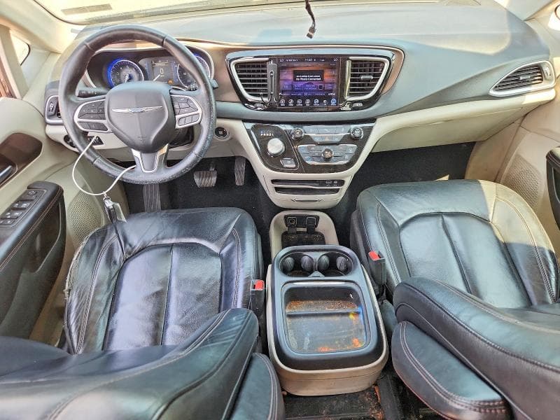 2017 CHRYSLER PACIFICA TOURING L 8