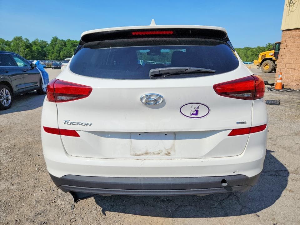 2020 HYUNDAI TUCSON SE 6