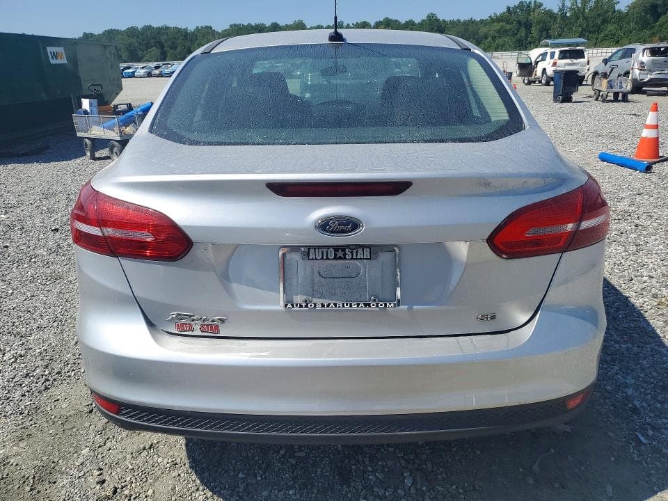2018 FORD FOCUS SE 6