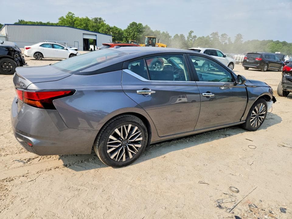 2024 NISSAN ALTIMA SV 3