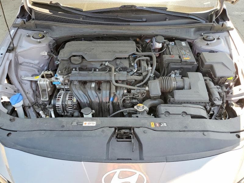 2025 HYUNDAI ELANTRA SEL 11
