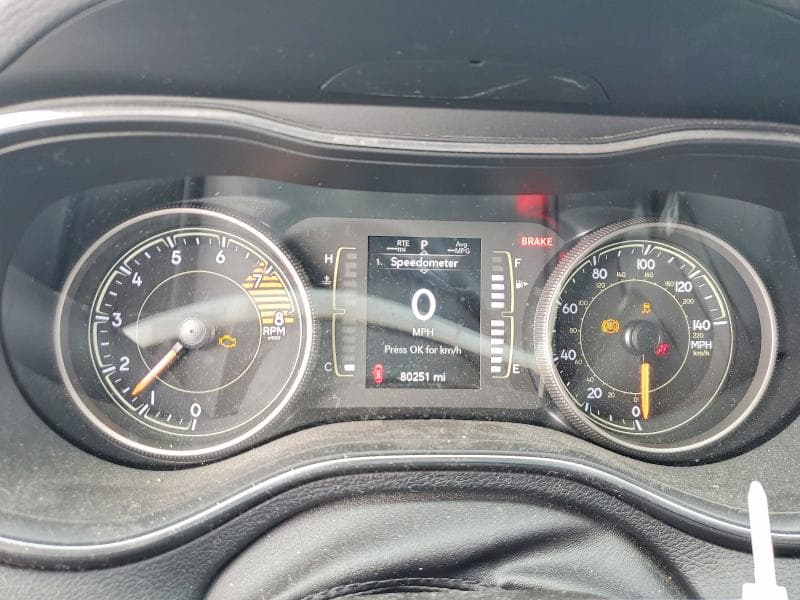 2019 JEEP CHEROKEE LATITUDE PLUS 9