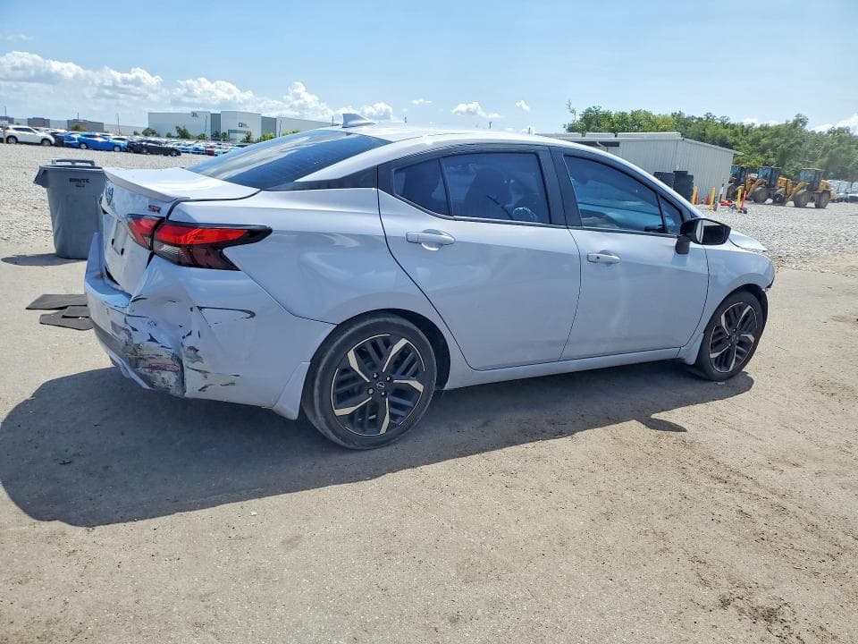 2023 NISSAN VERSA SR SR 3