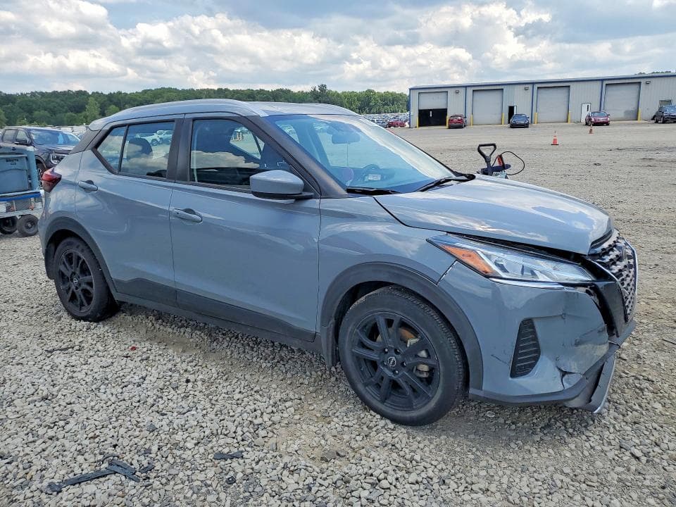 2024 NISSAN KICKS SV 4