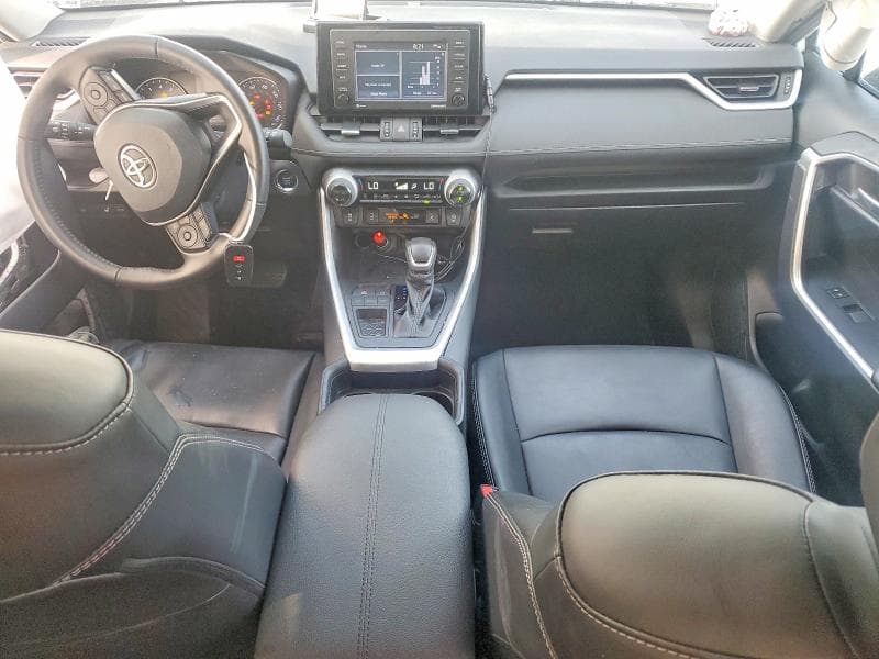 2020 TOYOTA RAV4 XLE PREMIUM 8