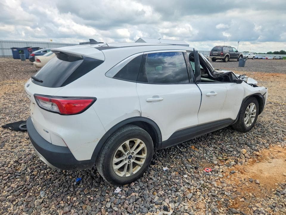 2020 FORD ESCAPE SE 3