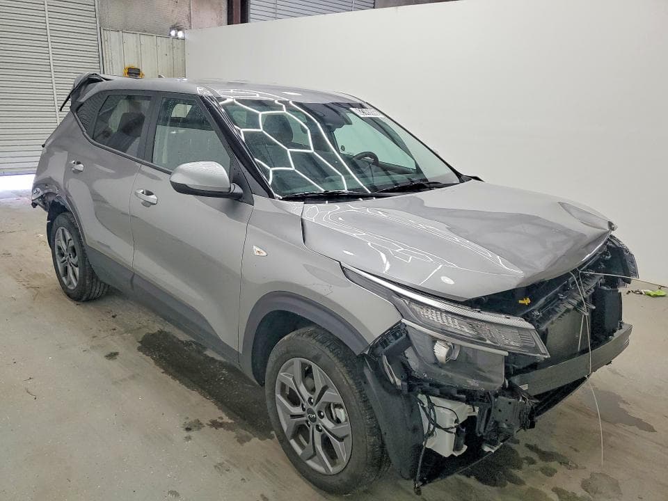2026 KIA SELTOS LX 4