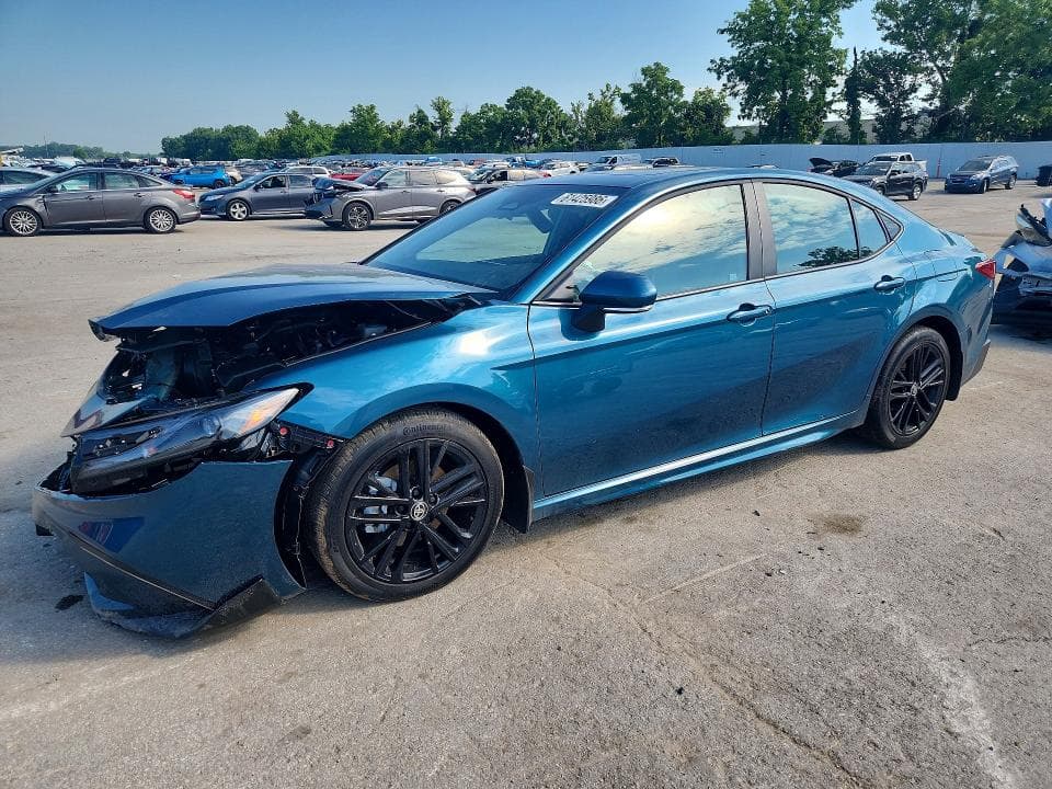 2026 TOYOTA CAMRY SE - 1