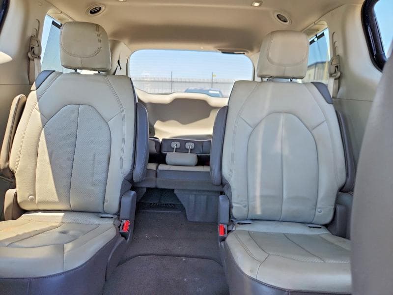 2018 CHRYSLER PACIFICA TOURING L 10