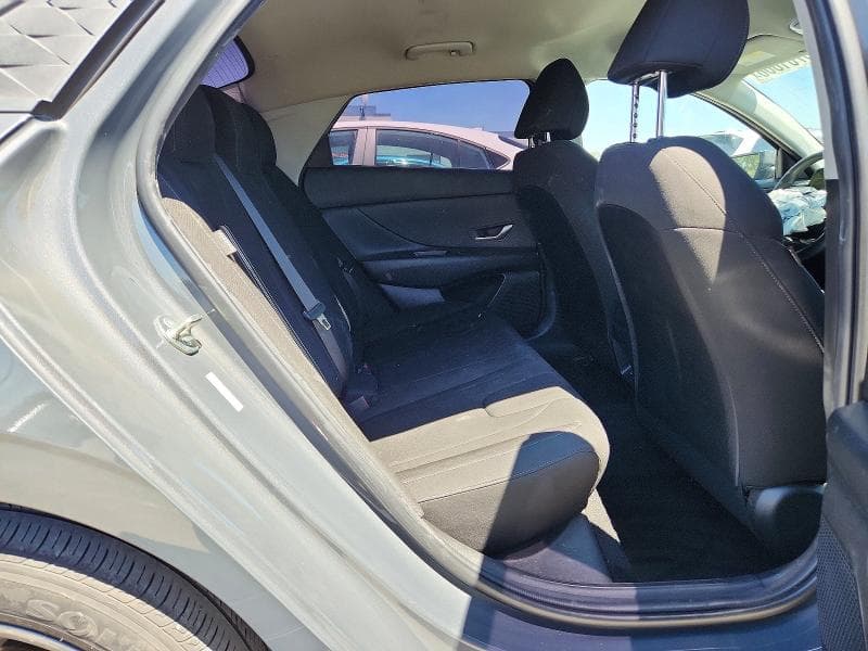 2024 HYUNDAI ELANTRA SEL 10