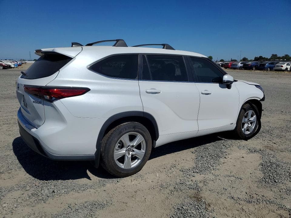 2023 TOYOTA HIGHLANDER HYBRID LE 3