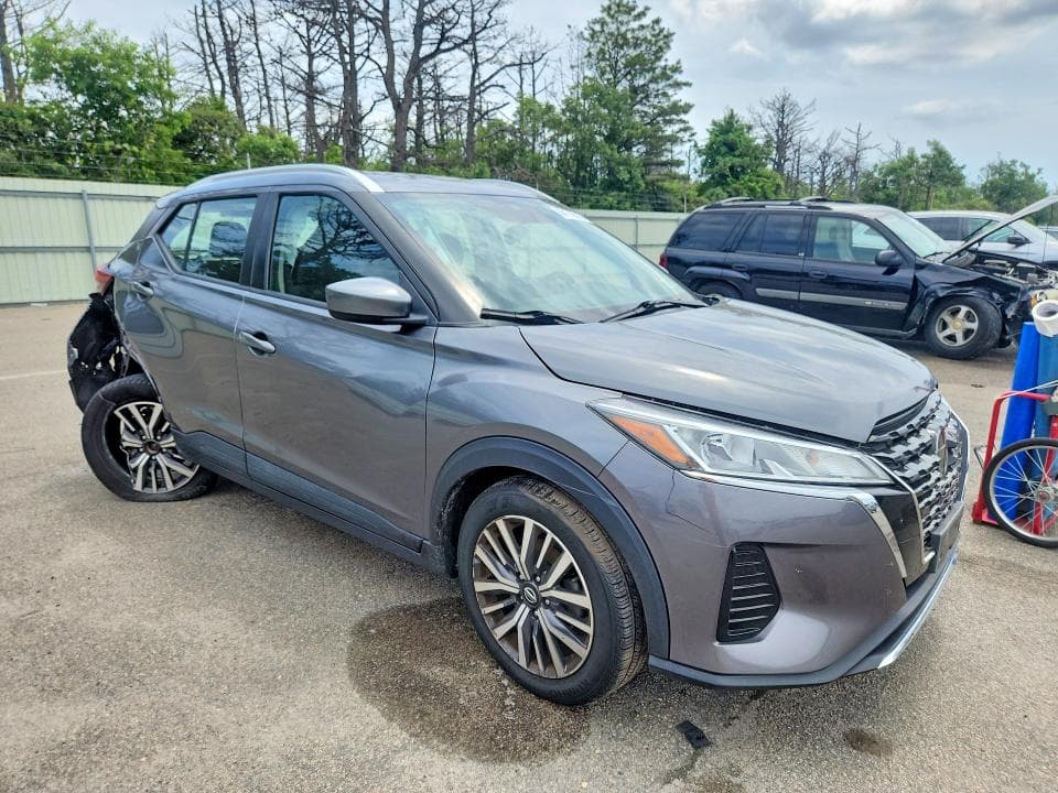 2021 NISSAN KICKS SV 4