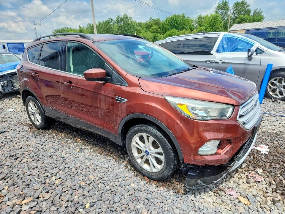 2018 FORD ESCAPE SE 4