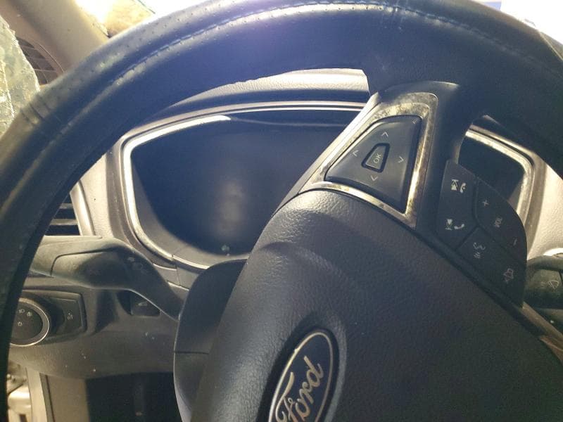 2020 FORD FUSION SEL 9
