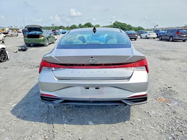 2022 HYUNDAI ELANTRA SEL 6