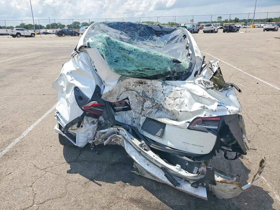 2019 TESLA MODEL 3 6