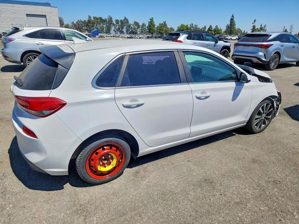 2018 HYUNDAI ELANTRA GT BASE 3