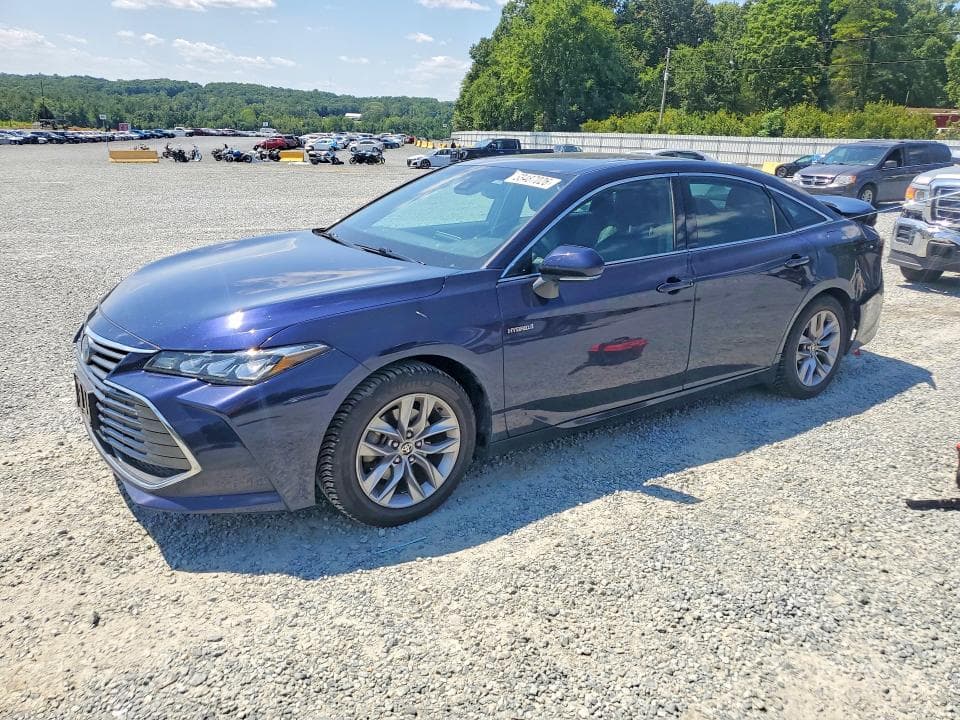 2021 TOYOTA AVALON XLE - 1