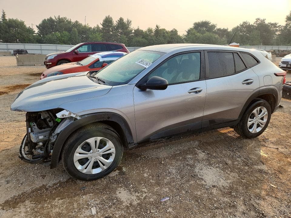 2024 CHEVROLET TRAX LS - 1