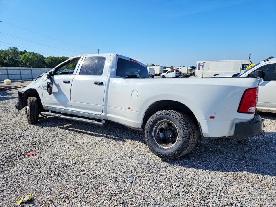 2018 RAM 3500 ST 2