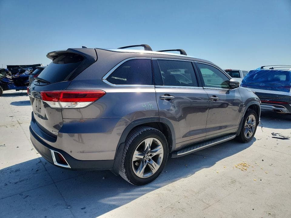 2019 TOYOTA HIGHLANDER LIMITED PLATINUM 3
