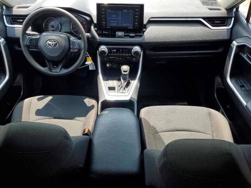 2022 TOYOTA RAV4 LE 8