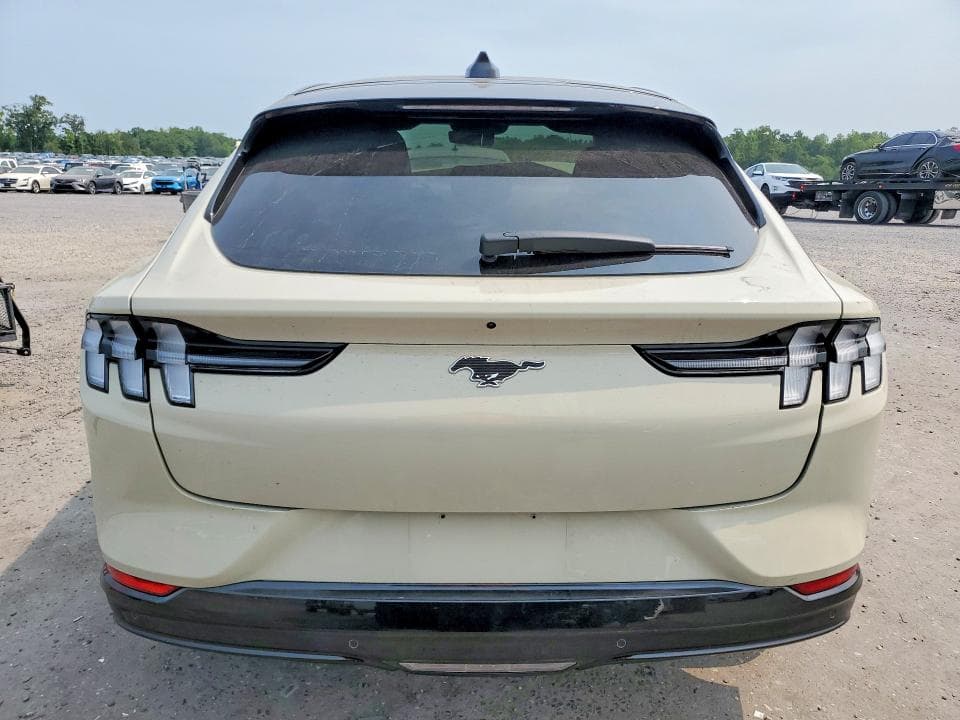 2025 FORD MUSTANG MACH-E PREMIUM 6