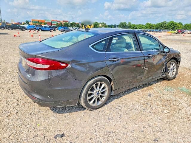2017 FORD FUSION SE 3