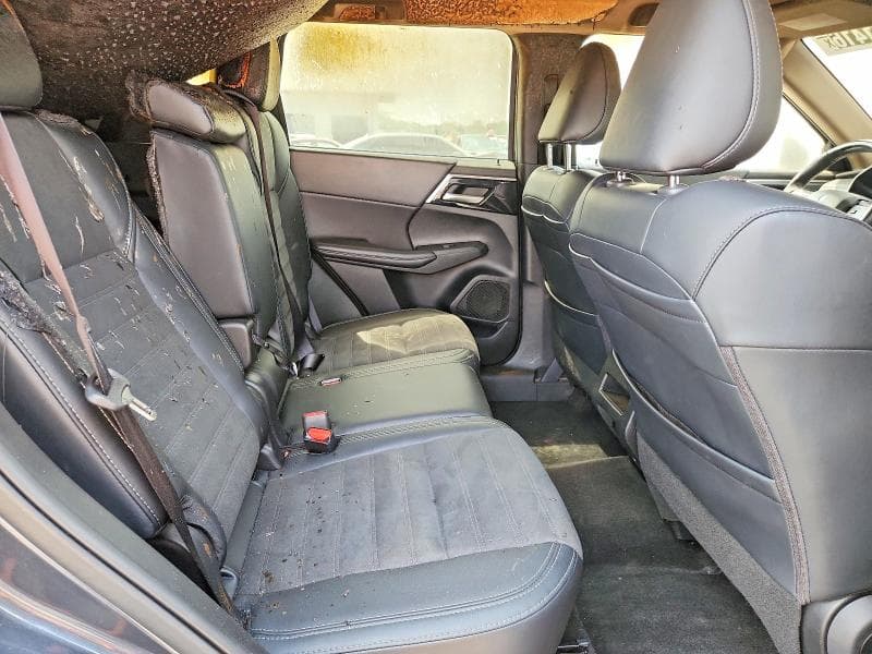 2024 MITSUBISHI OUTLANDER SE 11