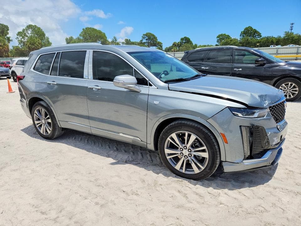 2023 CADILLAC XT6 PREMIUM LUXURY 4
