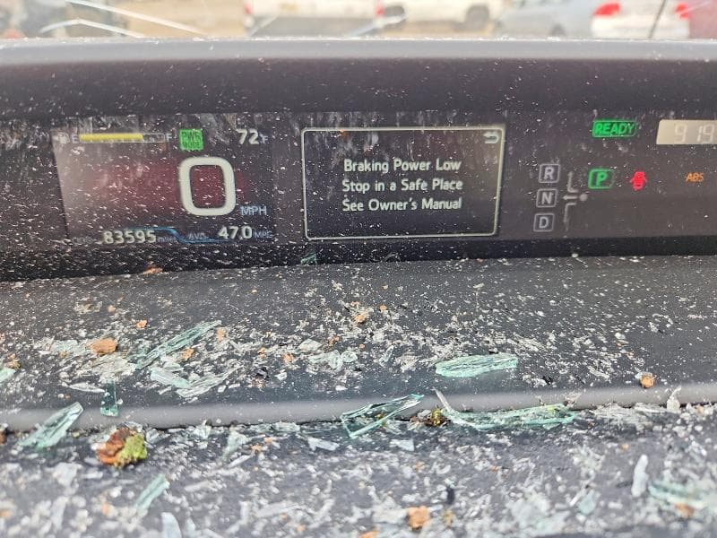 2018 TOYOTA PRIUS FOUR 9