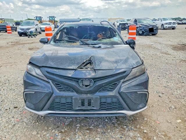 2022 TOYOTA CAMRY XSE 5