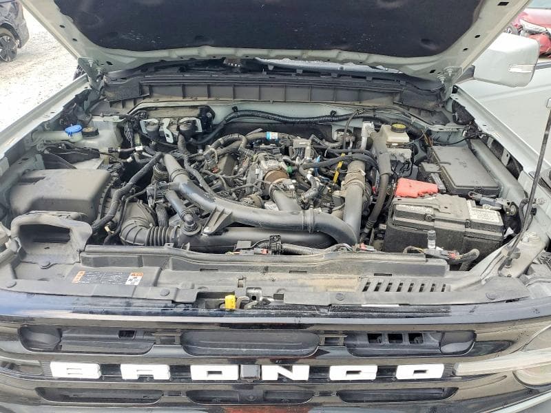 2024 FORD BRONCO OUTER BANKS 11
