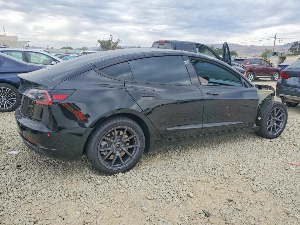 2023 TESLA MODEL 3 3