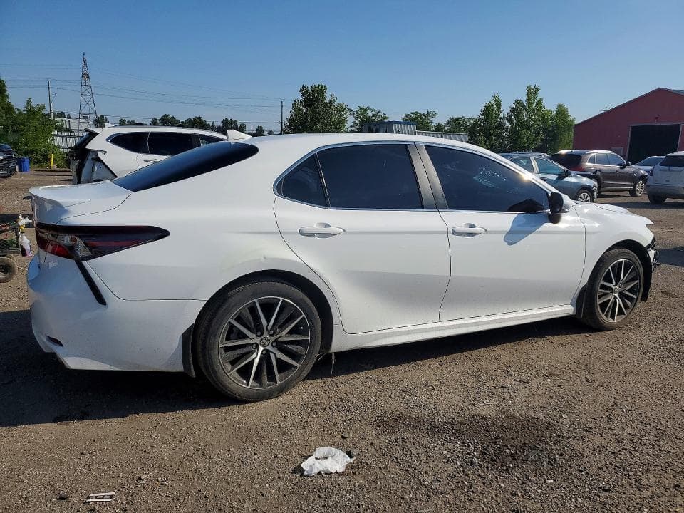 2024 TOYOTA CAMRY SE 3