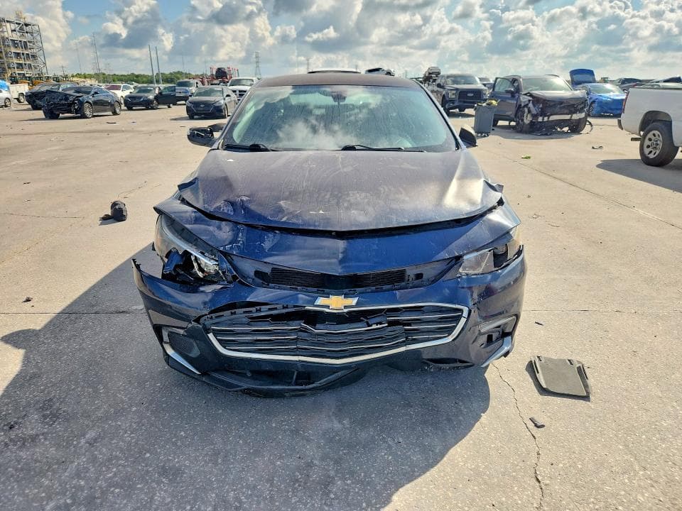 2017 CHEVROLET MALIBU LT 5