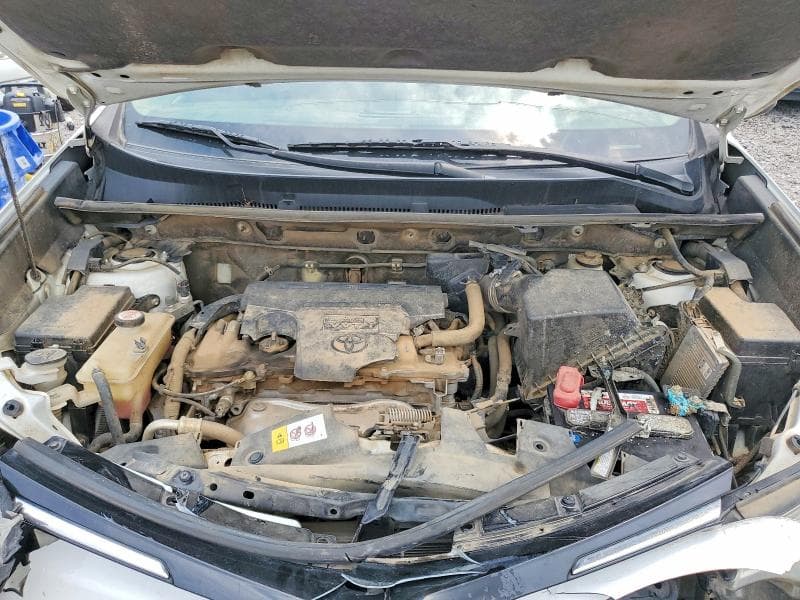 2017 TOYOTA RAV4 XLE 12