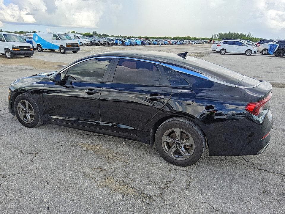 2022 KIA K5 LXS 2