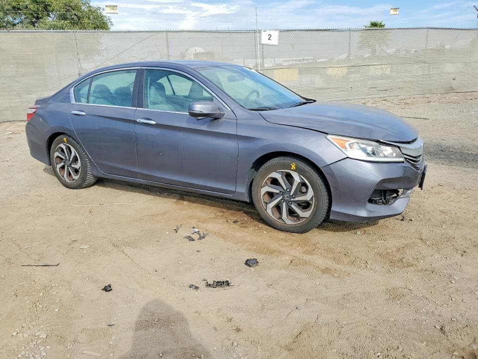 2017 HONDA ACCORD EX 4