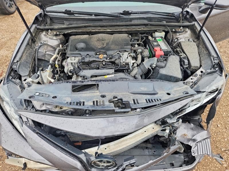 2019 TOYOTA CAMRY LE 11