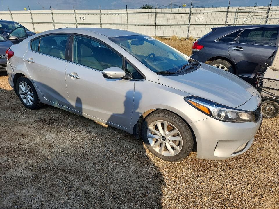 2017 KIA FORTE 4