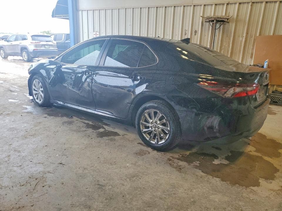2022 TOYOTA CAMRY LE 2